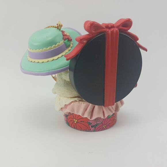 LUSTRE FAME LTD Vintage Xmas Ornaments Dated 1995 (Lot of 4) - Picture 7 of 10